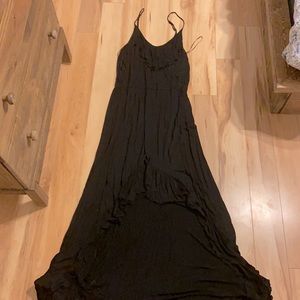 Black maxi dress 👗